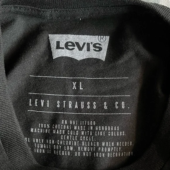 New Levi’s T-Shirt Size XL - Picture 4 of 6